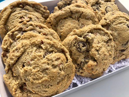 Gluten Free Salted Caramel Chocolate Chip Cookies